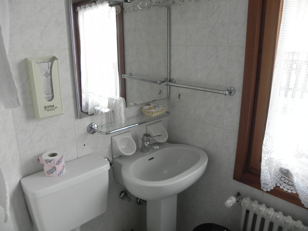 Hotel Nuovo Pecetto Macugnaga Room photo